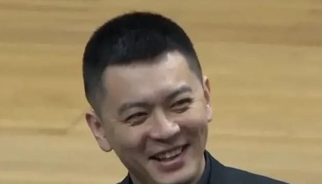 两个女人裸体互吻互摸